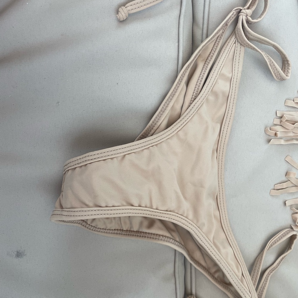 Swimsuit - Picture 3 of 4